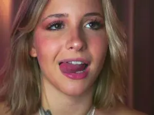 Cam4 Sex Chat of EllamaeWerley