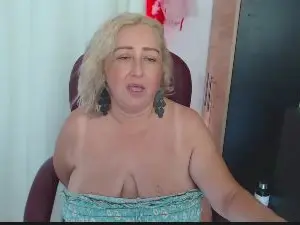 Cam4 Private Sex Chat of paiper_halliwey