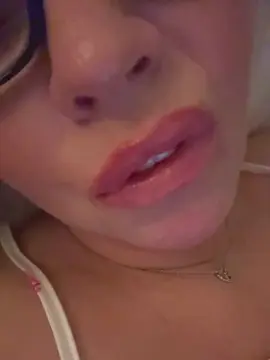 Cam4 Free Porn Cam of Lucy_Louxx