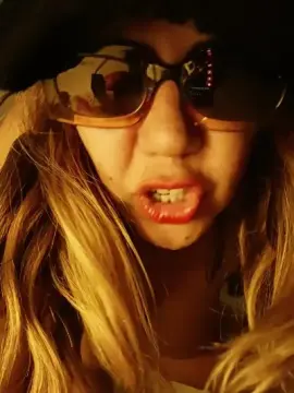 Cam4 Live Porn of margot30