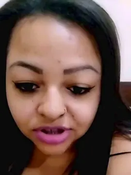 Cam4 Adult Webcam of morenahot_hot2