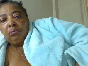 Cam4 Live Porn of bigpussylipsx53