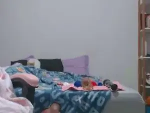 Cam4 Nude Webcam of annehot98