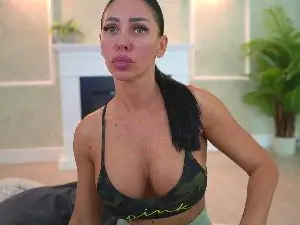 Cam4 Best Webcam of MyaBlack