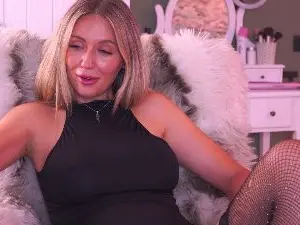 Cam4 Free Live Porn of joannespoilme