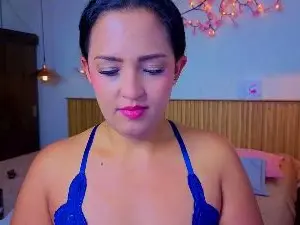Cam4 Free Live Porn of Selena_noir