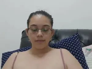 Cam4 Private Sex Chat of simplesyndyxx