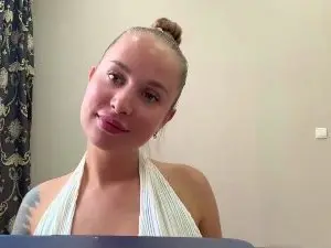 Cam4 Sex Cam of AliceAudrey