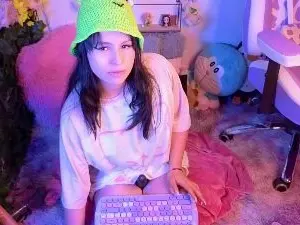 Cam4 Live Porn of Eymmy_24