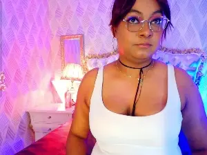 Cam4 Watch Live Sex Cams of alexa_cruz__