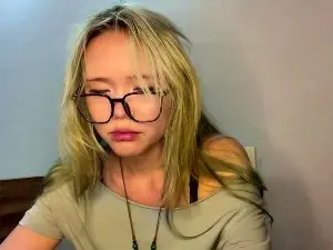 Cam4 Free Live Porn of HuongZeimetz