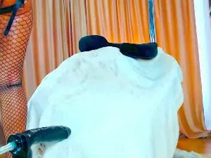 Cam4 Free Porn Cam of anissadiamond