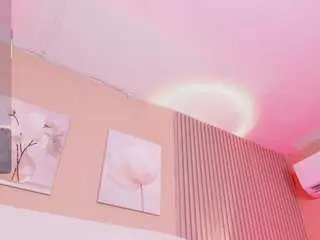 Camsoda Free Live Porn of lilly-19