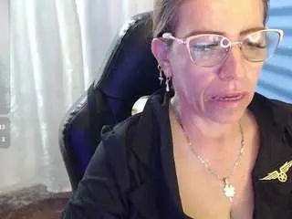 Camsoda Sex Cam of chayla-ruiz