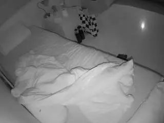Camsoda Live Porn of voyeurcam-julmodels-greybed-1
