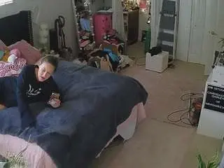 Camsoda Nude Webcam of voyeurcam-house-charleys-room