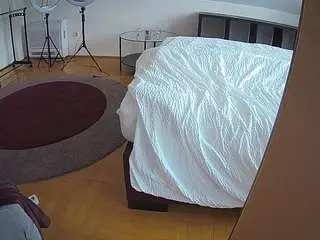 Camsoda Adult Webcams of voyeurcam-julmodels-whitebed-6