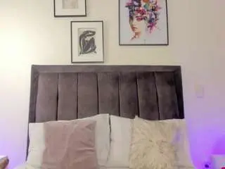 Camsoda Free Porn Cam of helen-moorex