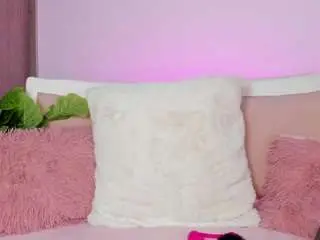 Camsoda Free Live Porn of mia-ssweett1