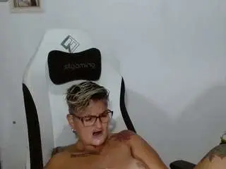 Camsoda Live Sex of bety-cum2