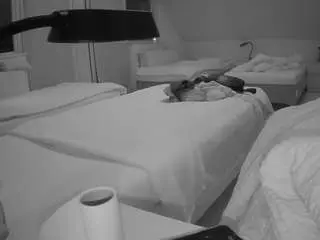 Camsoda Adult Webcam of voyeurcam-julmodels-bed-2