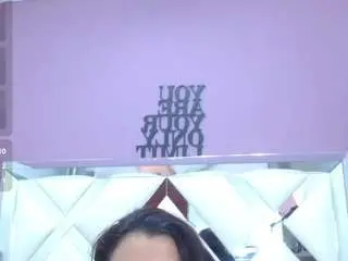 Camsoda Nude Webcam of erika-lois
