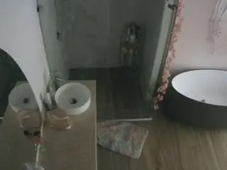Camsoda Sex Chat of voyeurcam-casa-salsa-bathroom-6
