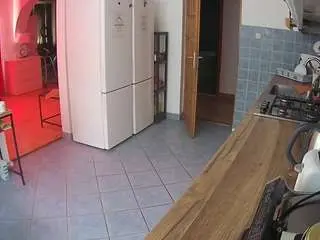 Camsoda Nude Webcam of voyeurcam-julmodels-kitchen