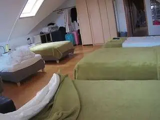 Camsoda Live Sex Cam of voyeurcam-julmodels-bed-3