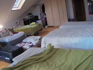 Camsoda Watch Live Sex Cams of voyeurcam-julmodels-bed-3