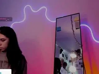 Camsoda Free Live Porn of saraa-fox