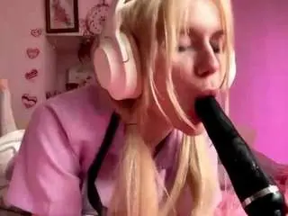 Camsoda Watch Live Sex Cams of veliaroyals