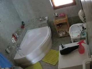 Camsoda Live Porn of voyeurcam-julmodels-bath-1st-2