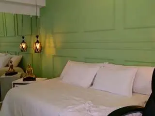 Camsoda Adult Webcam of avalodge