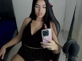 Camsoda Sex Cam of luckandshopia