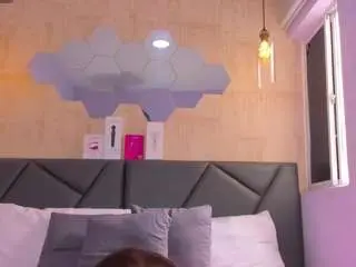 Camsoda Watch Live Sex Cams of valentiinadiaz