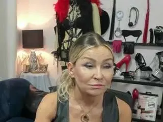 Camsoda Sex Chat of luxcrystal