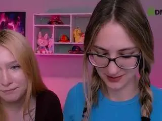 Camsoda Live Sex of playful-sophie