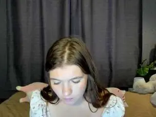 Camsoda Nude Webcam of angel-quen