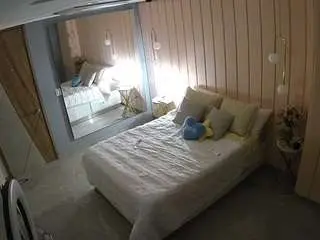 Camsoda Private Sex Chat of voyeurcam-casa-salsa-bedroom-2