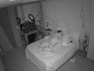 Camsoda Live Sex Cam of voyeurcam-casa-salsa-bedroom-2