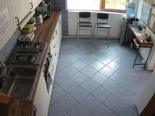 Camsoda Live Sex Cam of voyeurcam-julmodels-kitchen-2