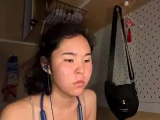 Camsoda Nude Webcam of genniewaltemeyer