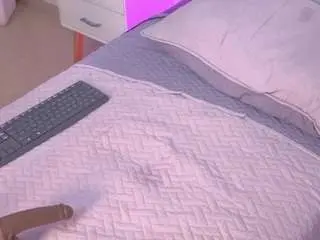 Camsoda Free Porn Cam of sky-johnson