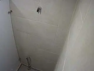 Camsoda Free Live Porn of voyeurcam-jb-shower-1