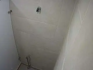 Camsoda Free Porn Cam of voyeurcam-jb-shower-1