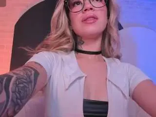 Camsoda Nude Webcam of violetthansson