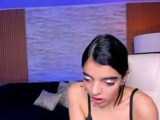 Camsoda Nude Webcam of thaliaa-parkerr