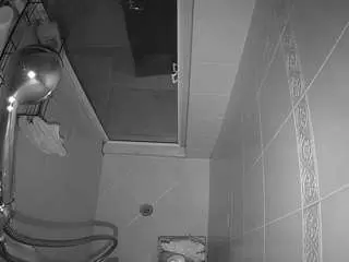 Camsoda Adult Webcams of voyeurcam-baileybase-shower