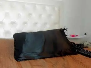 Camsoda Live Sex of cocoqueenn